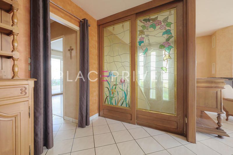 Maison - 102 m² - 5 pièces