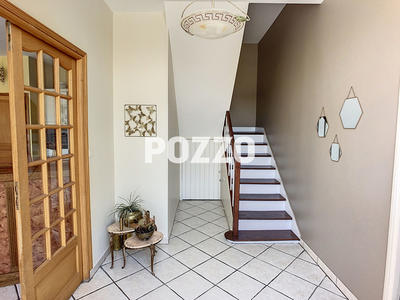 Maison - 295 m² - 10 pièces