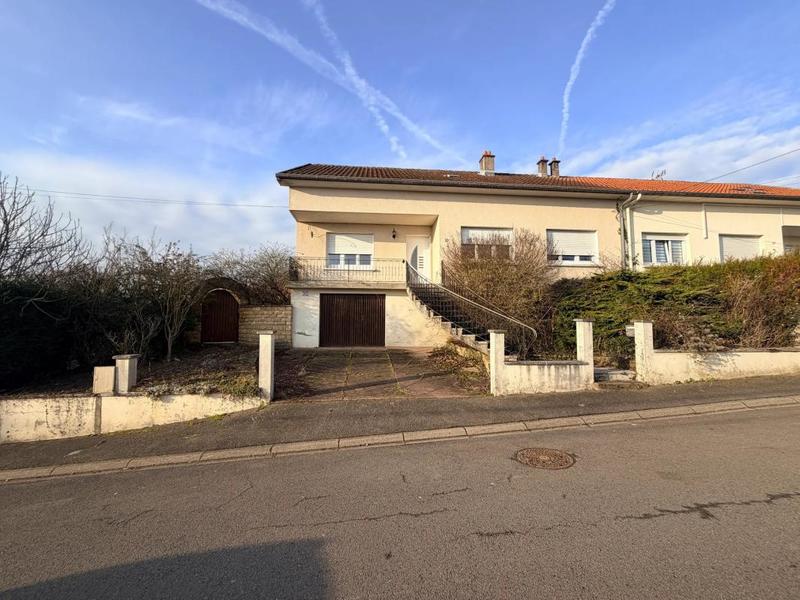 Maison - 230 m² - 8 pièces