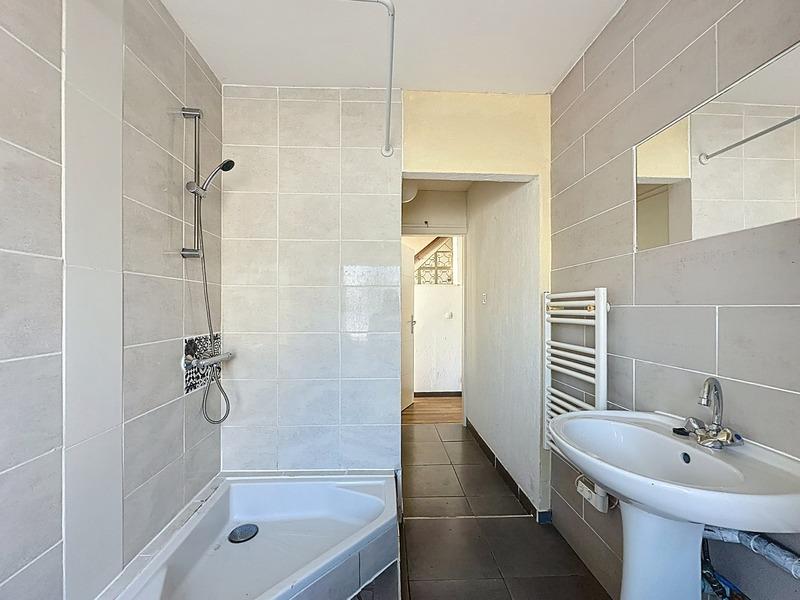 Immeuble - 127 m² - 7 pièces