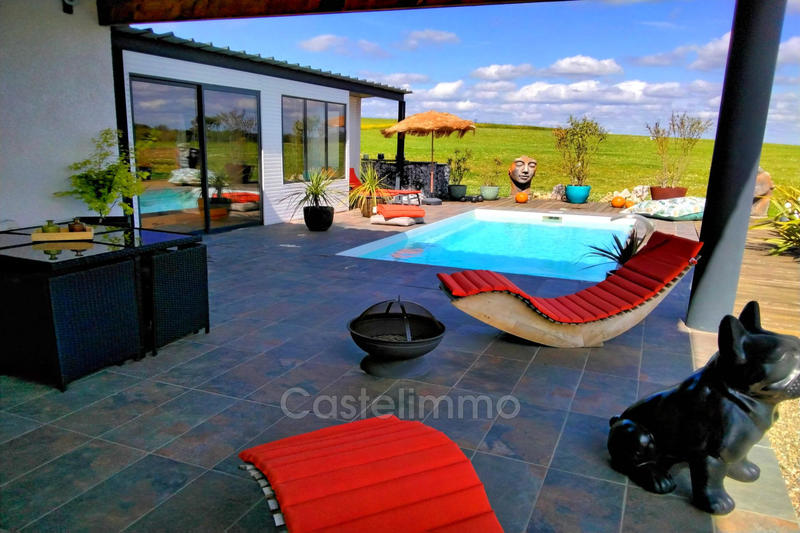 Villa - 200 m² - 4 pièces