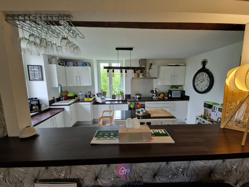 Appartement - 140 m² - 6 pièces