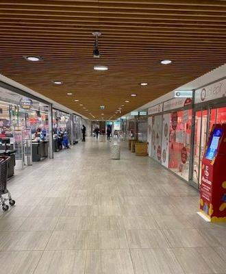 Local commercial - 77 m² - 1 pièce