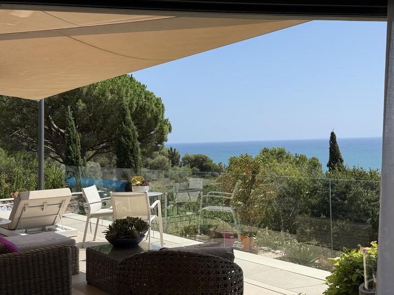 Maison - 200 m² - 5 pièces