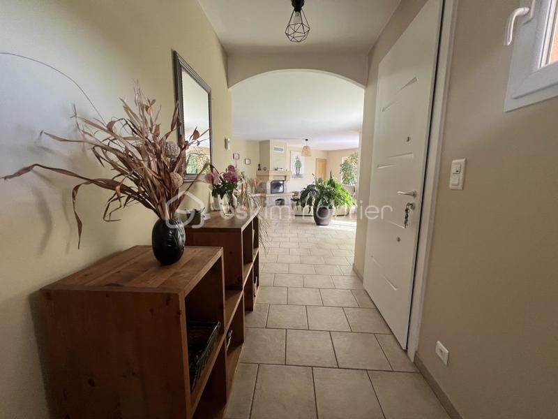 Maison traditionnelle - 185 m² - 6 pièces