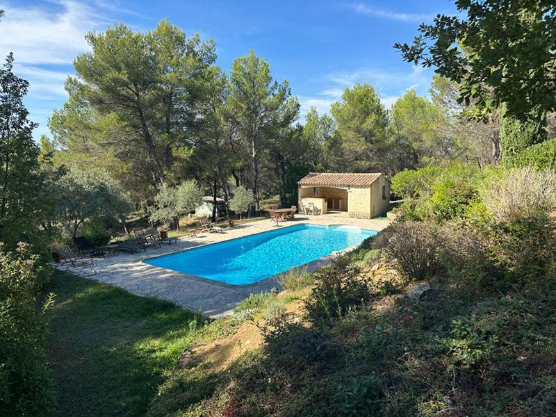 Maison - 200 m² - 7 pièces