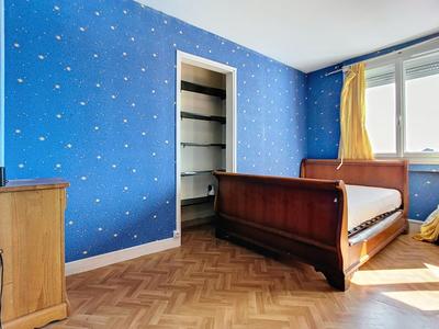 Appartement - 93 m² - 6 pièces