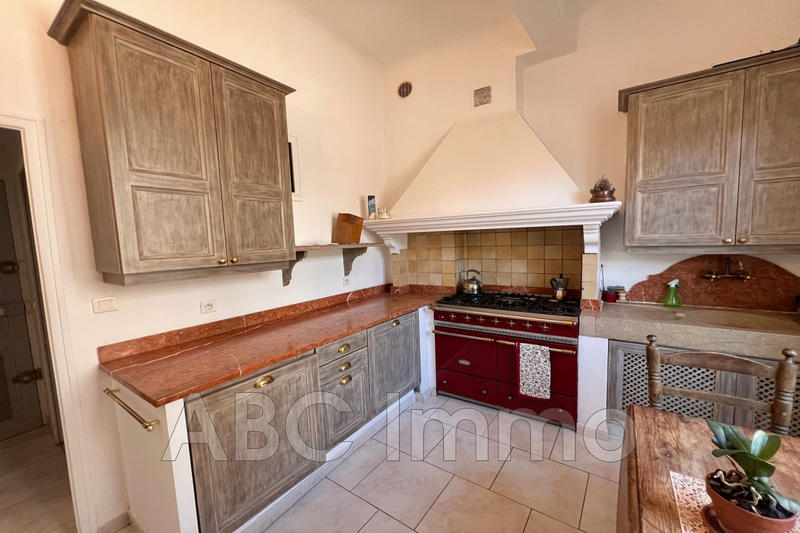 Appartement - 64 m² - 2 pièces