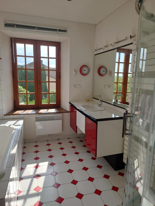 Maison - 298 m² - 8 pièces