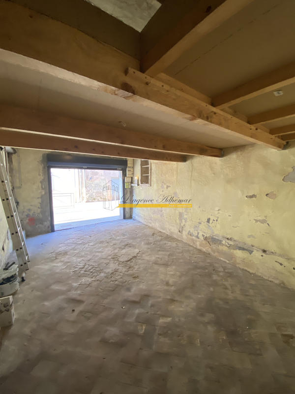 Maison de village - 90 m² - 3 pièces