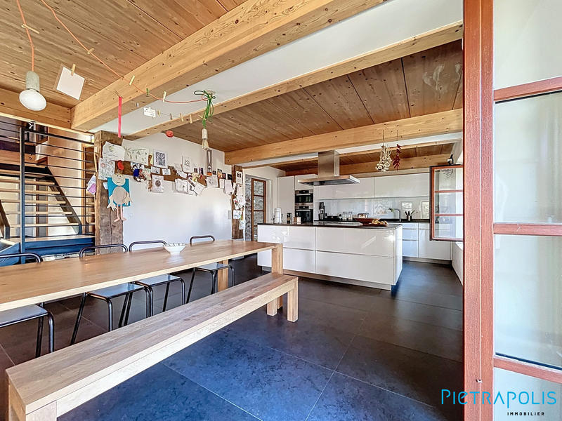 Maison - 289 m² - 8 pièces