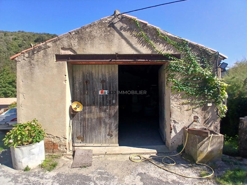 Maison - 350 m² - 12 pièces