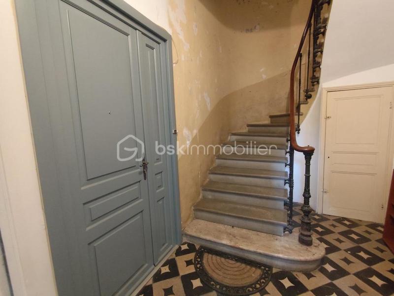 Immeuble - 255 m² - 20 pièces