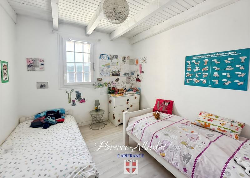 Propriété - 185 m² - 5 pièces