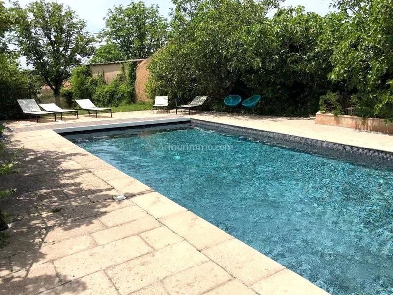 Maison - 433 m² - 15 pièces