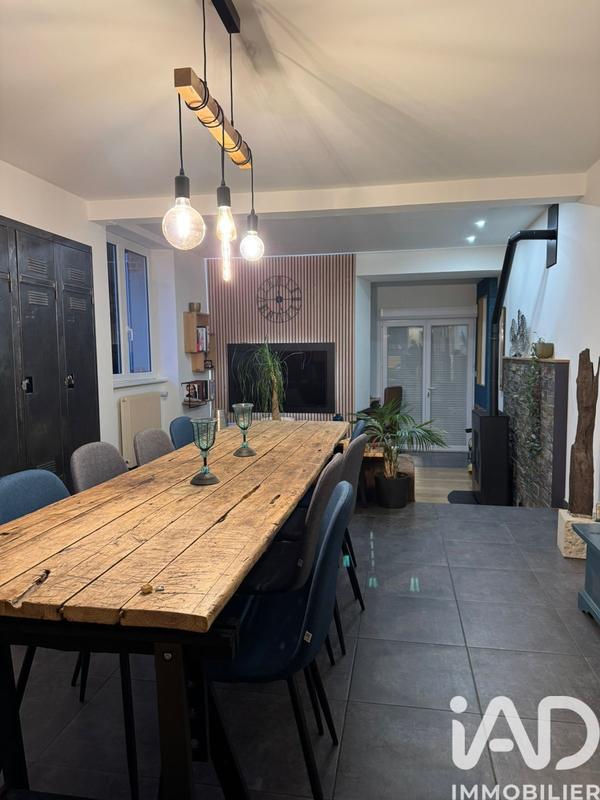 Maison - 143 m² - 5 pièces