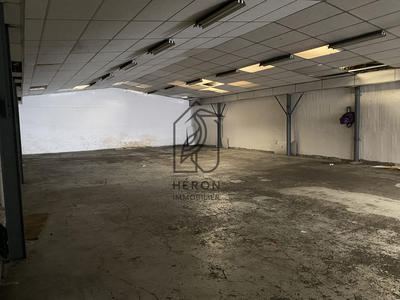 Entrepôt - 285 m²