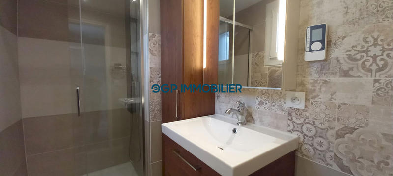 Maison traditionnelle - 178 m² - 7 pièces