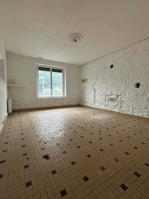 Maison - 94 m² - 5 pièces