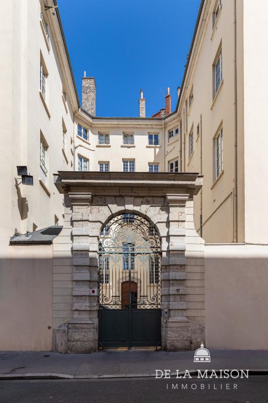 Appartement - 265 m² - 7 pièces