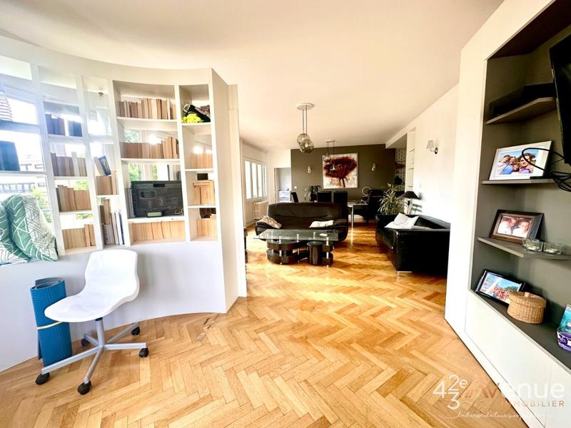 Appartement - 107 m² - 4 pièces