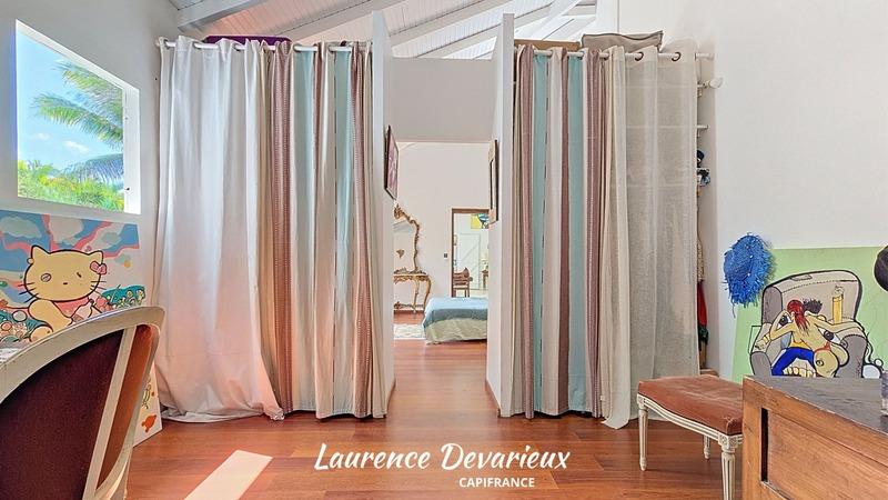 Maison de bois - 150 m² - 4 pièces