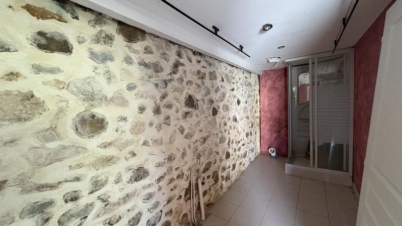 Maison - 180 m² - 7 pièces
