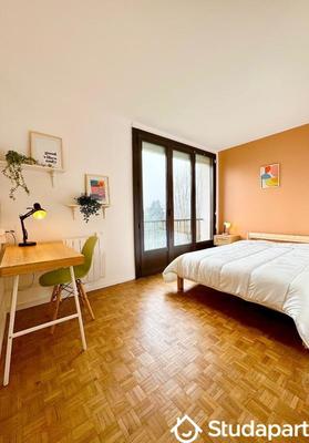 Chambre - 12 m² - 1 pièce