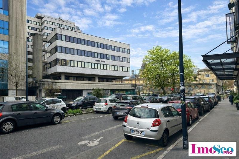 Local d'activité / Entrepôt - 120 m²