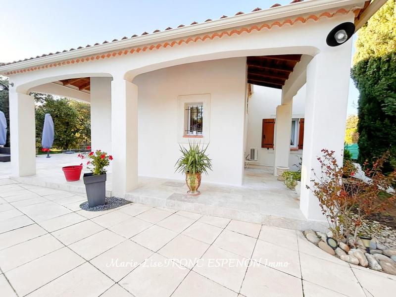 Maison - 210 m² - 8 pièces