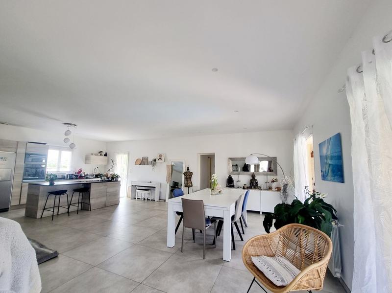 Maison - 175 m² - 8 pièces