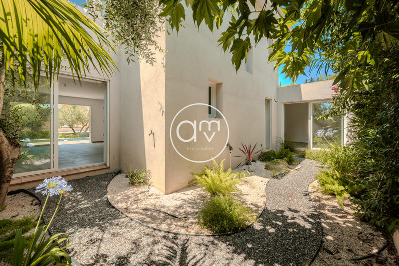 Maison - 136 m² - 5 pièces