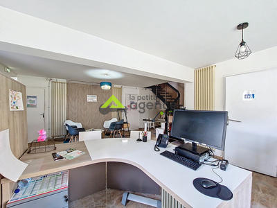 Local commercial - 240 m²