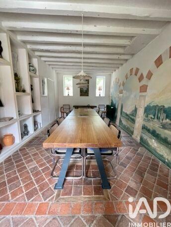 Maison - 259 m² - 9 pièces