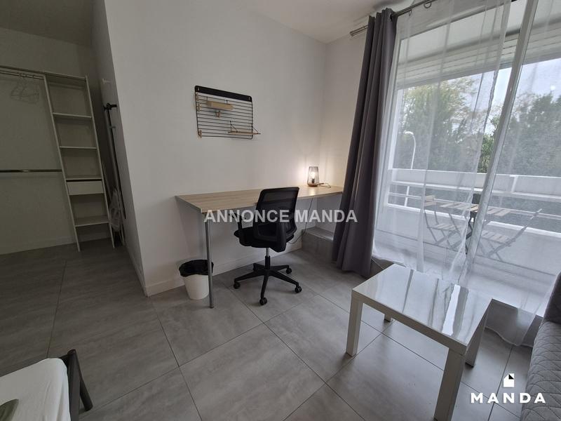 Chambre - 15 m² - 4 pièces