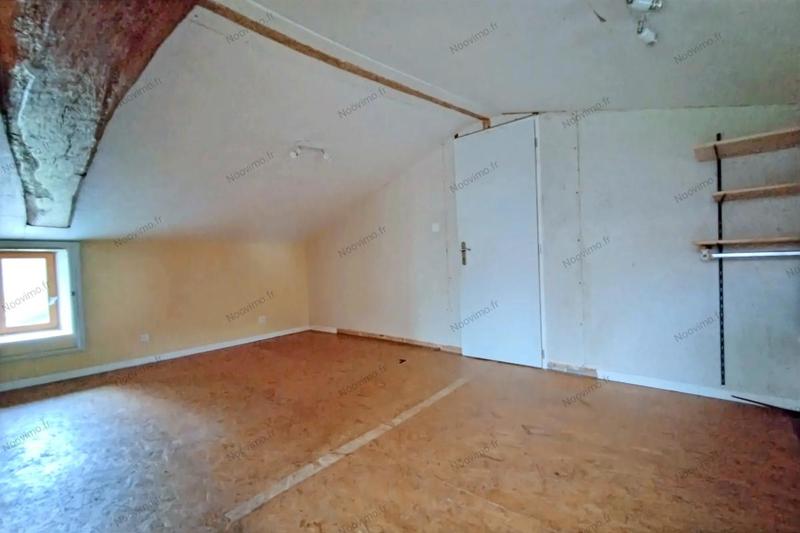 Maison en pierre - 90 m² - 3 pièces