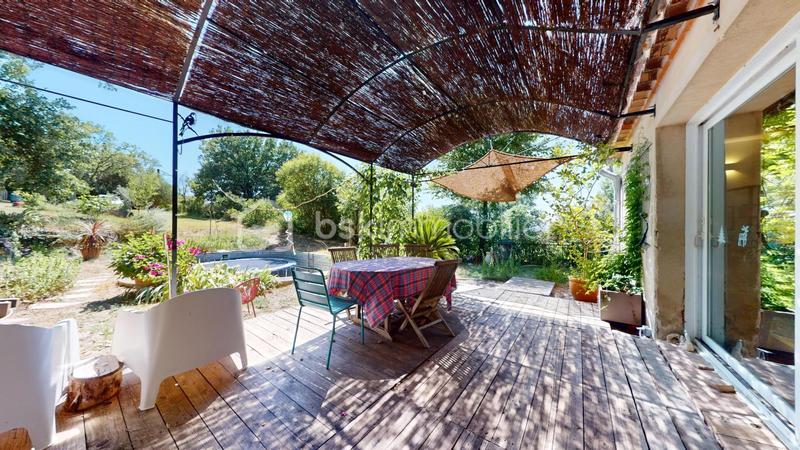 Maison traditionnelle - 136 m² - 5 pièces