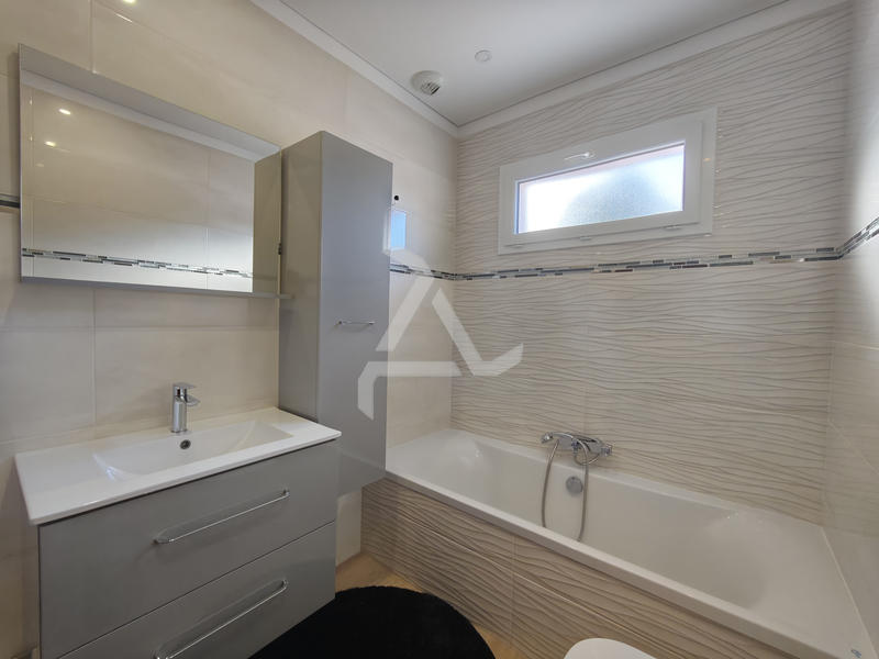 Villa - 129 m² - 6 pièces