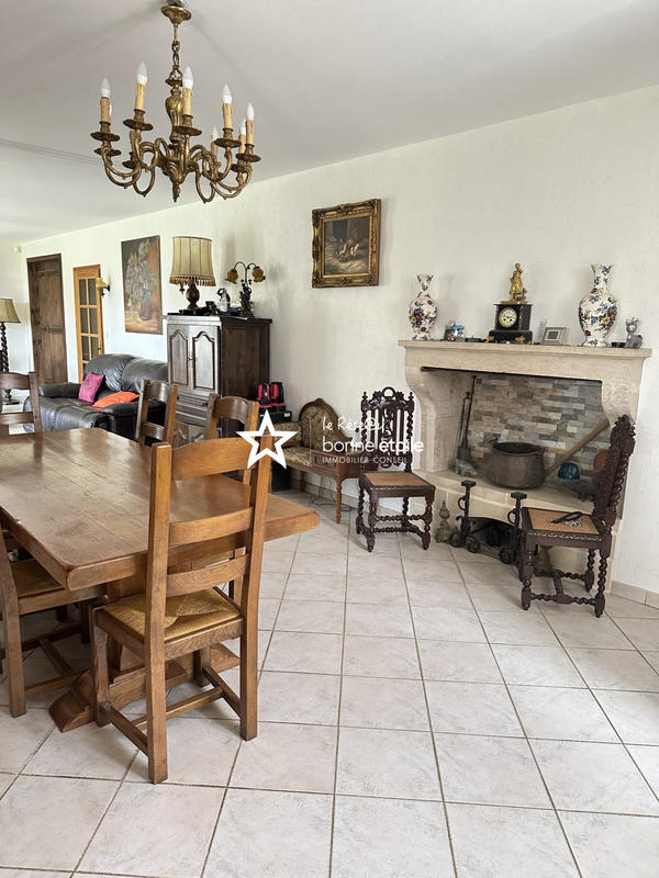 Maison - 252 m² - 7 pièces