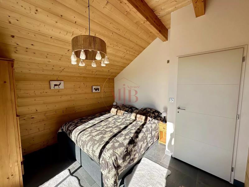 Châlet - 215 m² - 6 pièces