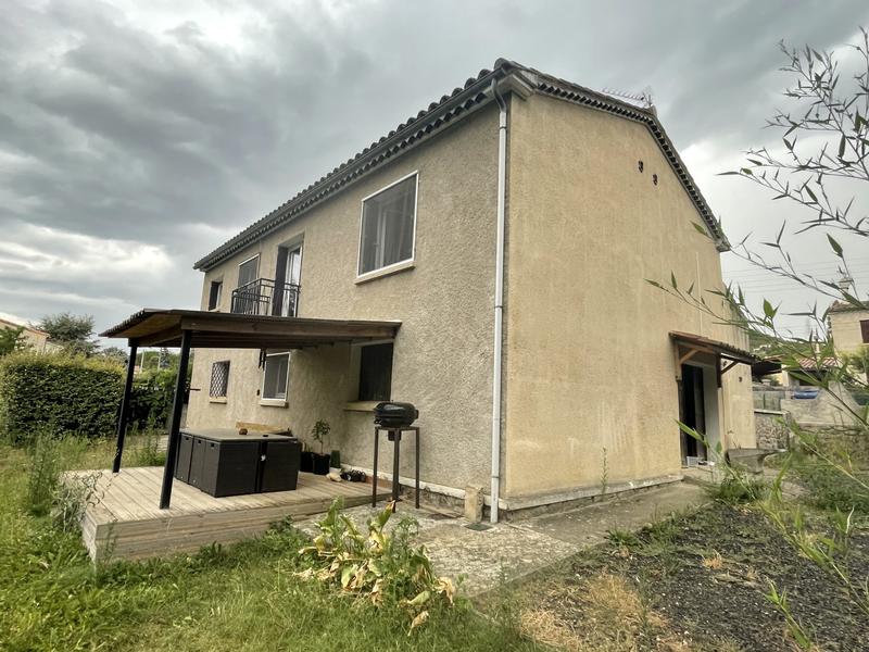 Maison traditionnelle - 108 m² - 6 pièces