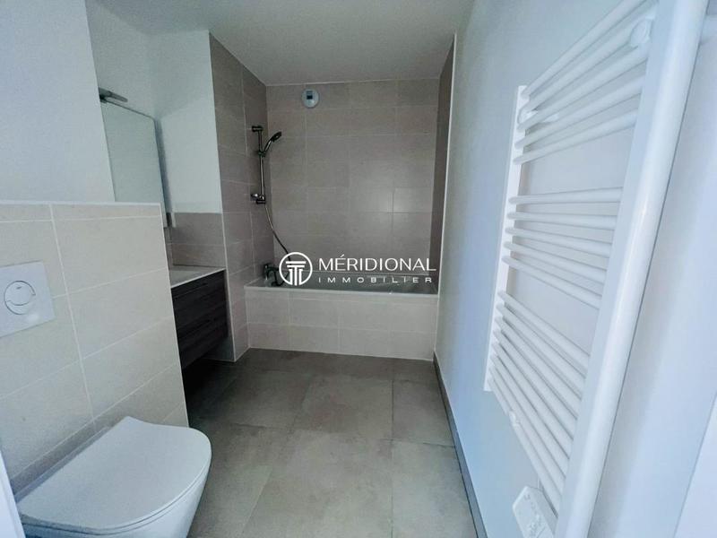 Appartement - 96 m² - 4 pièces