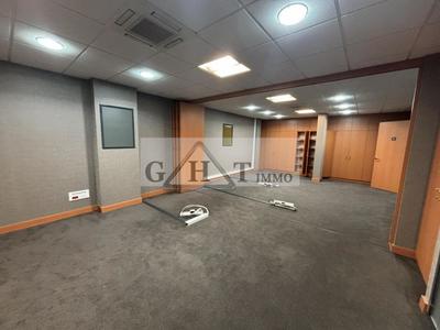 Local commercial - 284 m²