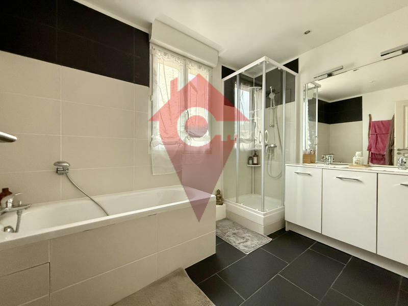 Maison - 56 m² - 4 pièces