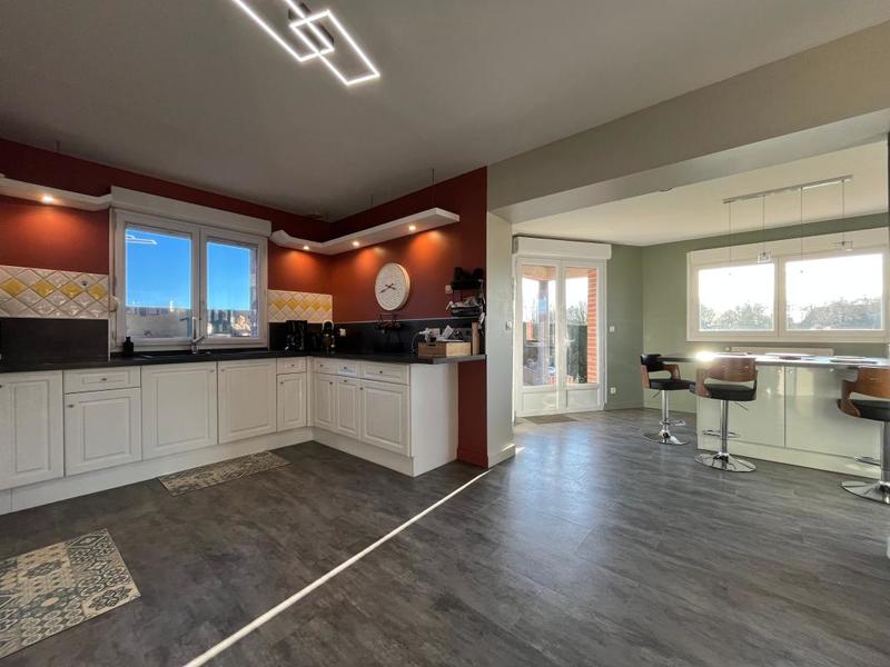 Maison - 167 m² - 6 pièces