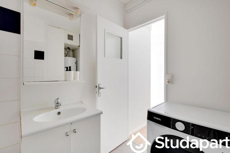 Chambre - 10 m² - 1 pièce