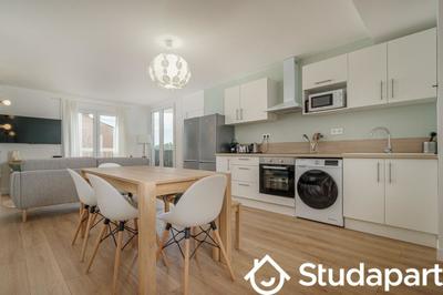 Chambre - 13 m² - 1 pièce