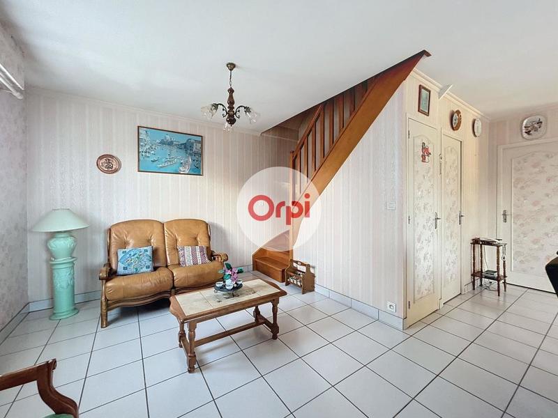 Maison - 90 m² - 4 pièces