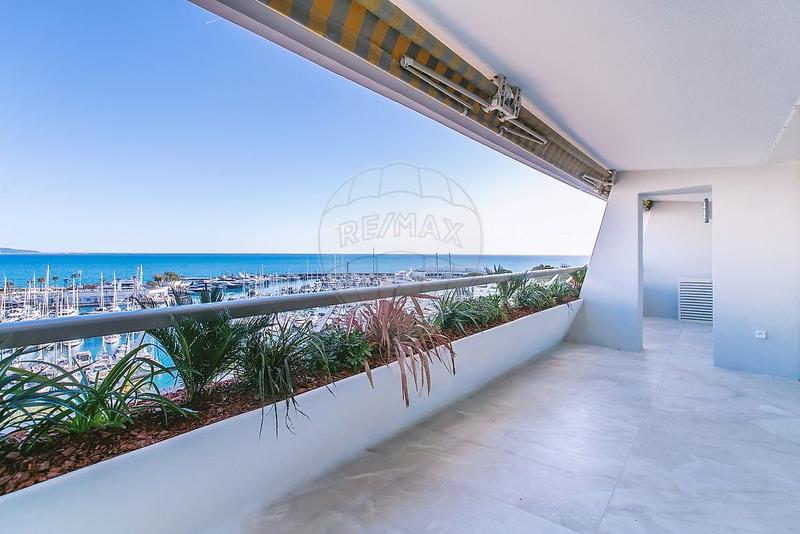 Appartement - 90 m² - 3 pièces