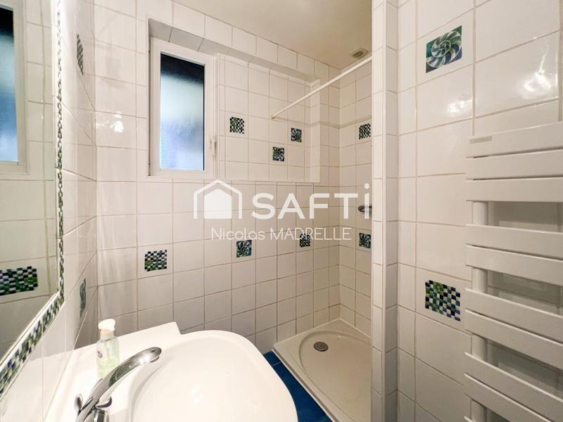 Maison - 200 m² - 7 pièces